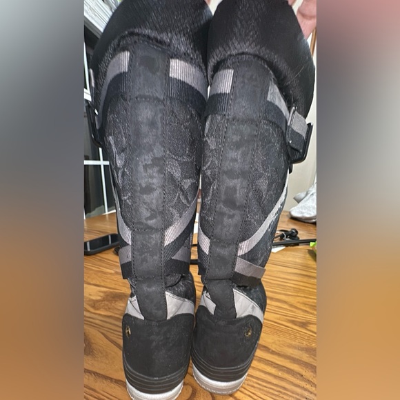 Coach Marian Women's Black and Gray Winter Boots 9.5 - Picture 3 of 9